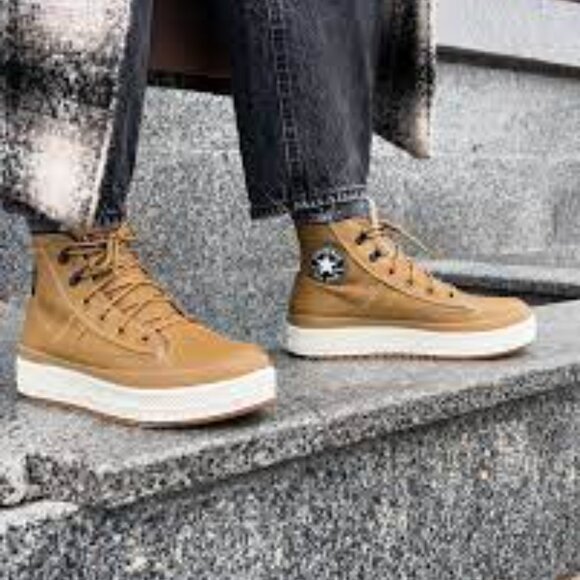 Converse Chuck Taylor All Star Equip Waterproof Boot A08556C  display picture 1